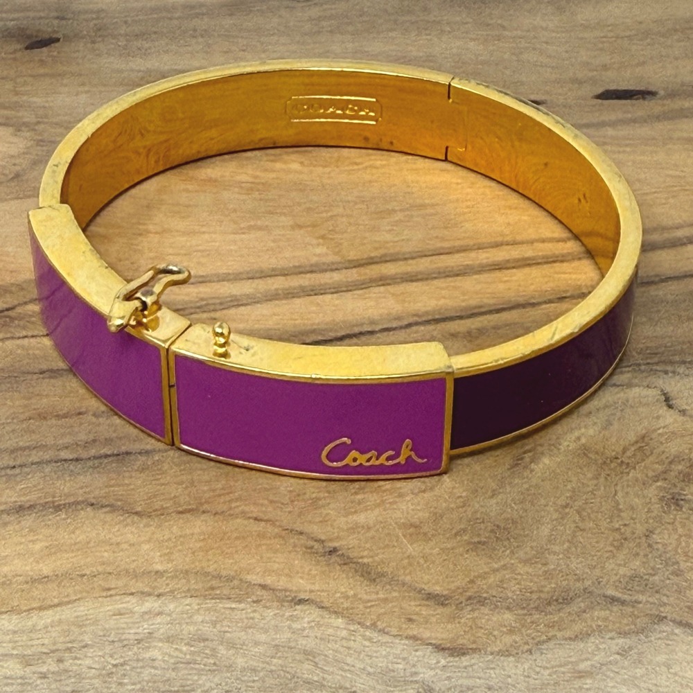 Coach Purple Enamel Gold Tone Hinge Bangle Bracelet Designer Classic Chic Luxury